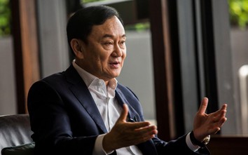 Ông Thaksin phải phẫu thuật