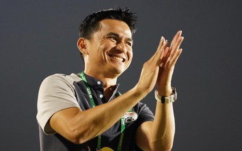 Hé lộ điều kiện HLV Kiatisak trở lại dẫn dắt đội tuyển Thái Lan