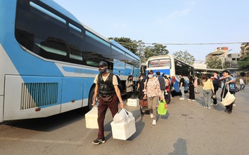 Bến xe Hà Nội đón hơn 92 nghìn khách dịp tết Dương lịch