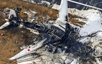 Hé lộ bản ghi âm 4 phút trước khi xảy ra vụ va chạm máy bay tại Nhật