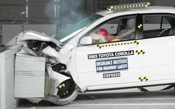 Lỗi thiết bị chết người khiến Toyota cảnh báo 50.000 chủ xe dừng sử dụng ngay lập tức