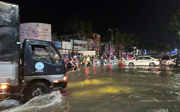 Hàng loạt tuyến đường Cần Thơ ùn tắc giờ cao điểm sau cơn mưa lớn kỷ lục