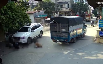 Hà Nội: Ô tô đâm vào đoàn người đi đám ma, 4 người thương vong