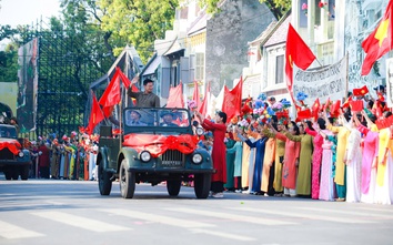 Hùng tráng Ngày hội Văn hóa vì hòa bình chào mừng kỷ niệm 70 năm Ngày Giải phóng Thủ đô