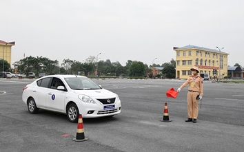 Người bị trừ hết điểm bằng lái xe phải thi lại những gì?