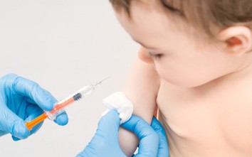 Tăng ca mắc sởi dưới 9 tháng tuổi, Bộ Y tế phê duyệt tiêm vaccine "mũi 0"