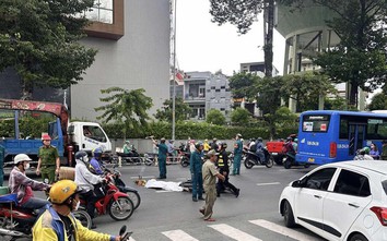 TP.HCM: Người đi xe máy tử vong vì va chạm với xe buýt