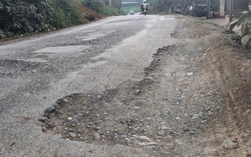 Sơn La: Hiểm họa từ hố, rãnh sâu trên đường tỉnh 104 ở Mộc Châu