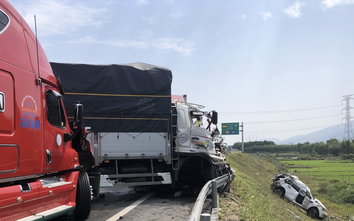 Thủ tướng yêu cầu xem xét trách nhiệm vụ tai nạn trên cao tốc Cam Lộ - La Sơn