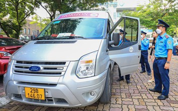 Hà Nội yêu cầu định kỳ kiểm soát xe đưa đón học sinh hàng tháng