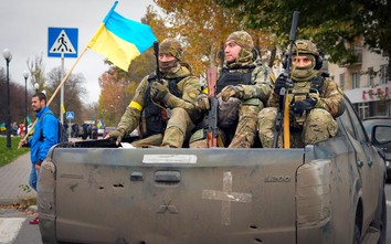 Thiếu đạn dược, lục đục nhân sự, binh lính Ukraine về thế phòng thủ chặt chẽ