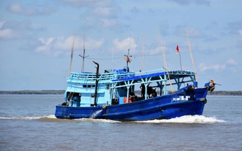 Phạt chủ tàu cá đánh bắt trên vùng biển nước ngoài hơn 900 triệu đồng