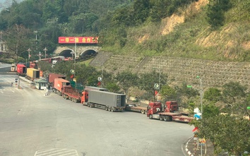 Ô tô, máy móc nhập từ Trung Quốc tăng đột biến gây ách tắc cục bộ cửa khẩu Lạng Sơn
