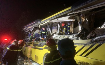Hiện trường vụ tai nạn 5 người chết trên QL2 qua Tuyên Quang
