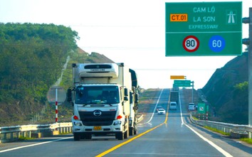 Cục Đường bộ phản hồi đề xuất không cấm xe cỡ lớn đi cao tốc Cam Lộ - La Sơn