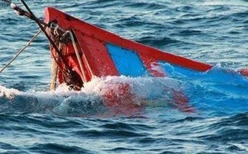 Tìm thấy 3 thi thể vụ chìm tàu cá 4 ngư dân Thanh Hóa mất tích