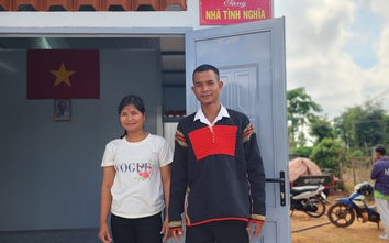 Bàn giao 9 căn nhà tình nghĩa cho đồng bào dân tộc thiểu số ở Đắk Lắk