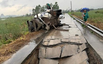 Quảng Ninh: Xe chở bê tông tươi đổ kềnh, "hố tử thần" bất ngờ xuất hiện ở đường liên khu
