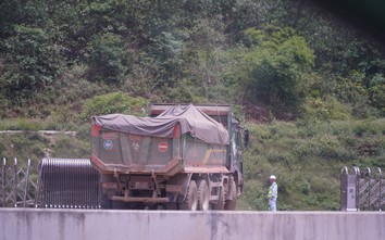 Công an xác minh việc nhiều xe chở đất phá rào vào cao tốc Mai Sơn - Quốc lộ 45