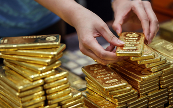 Vàng trong nước tiếp tục giảm 1,5 triệu đồng/lượng trước phiên đấu thầu