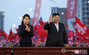 Ông Kim Jong-un cùng con gái dự lễ khánh thành tuyến đường hoành tráng ở Bình Nhưỡng