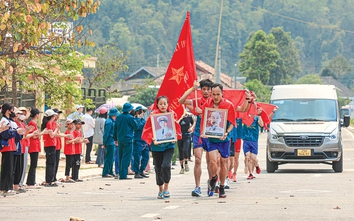 Nhà vô địch THACO Marathon vì ATGT 2024 Lê Thị Hằng: Tôi tự hào với hành trình của mình
