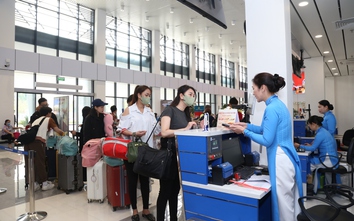 Khách qua sân bay Điện Biên tăng gấp 5 lần ngày thường