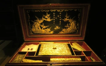 Hải Phòng sắp ra mắt công chúng bộ cổ vật độc bản bằng vàng