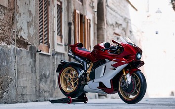 Siêu mô tô MV Agusta Superveloce vừa mở bán đã cháy hàng