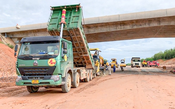 Đồng loạt xin thêm vốn rút ngắn tiến độ cao tốc