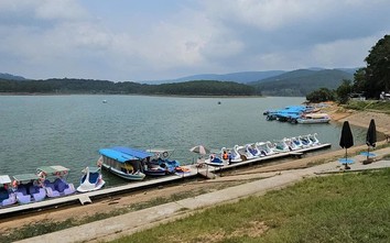 Mở luồng thủy nội địa phục vụ du khách trên hồ Tuyền Lâm