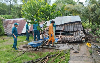 Cà Mau, Bạc Liêu khẩn trương khắc phục hậu quả do giông lốc