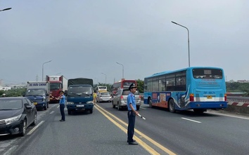 Hà Nội chốt trực tại cả trăm vị trí, chống ùn tắc giao thông dịp Quốc khánh 2/9