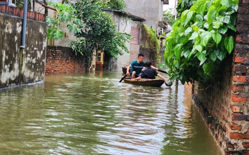 Hà Nội còn hơn 30.000 người đang phải sơ tán vì ngập lụt