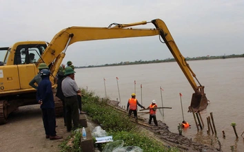 Thái Bình sạt lở kè đê bối cửa sông tả Hồng Hà