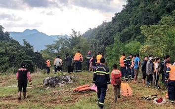 Sơn La: 200 người tìm kiếm 2 nạn nhân bị lũ cuốn