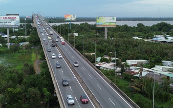 Ô tô nườm nượp quay về TP.HCM sau nghỉ lễ 2/9 nhưng không ùn tắc