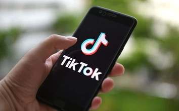 Tỷ phú Frank McCourt chính thức ngỏ lời mua TikTok