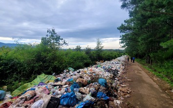Gia Lai: Rác tập kết đầy đường, địa phương chờ bố trí kinh phí để xử lý