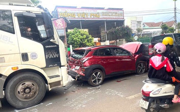 Lời khai của tài xế gây ra vụ tai nạn liên hoàn 5 ô tô trên đường Hồ Chí Minh qua Đắk Lắk