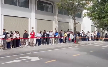 Bản tin BĐS 24/10: Xếp hàng từ 2h sáng mua nhà ở xã hội tại Hà Nội, hơn 20 triệu đồng/m2