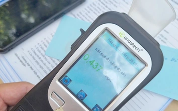 CSGT cả nước đồng loạt kiểm tra nồng độ cồn, một tối xử phạt hơn 2.300 tài xế