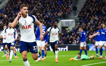 Van de Ven lập cú đúp, Tottenham thắng dễ dàng Everton