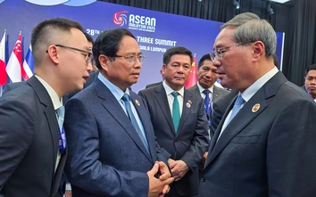 Thủ tướng đề nghị Trung Quốc phối hợp Việt Nam xây dựng Tổ hợp công nghiệp đường sắt