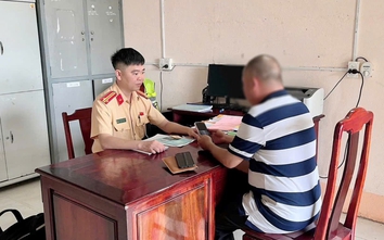 Đồng Nai: Vượt vạch đôi trong lúc sáng sớm lọt vào camera, tài xế bị xử phạt nghiêm