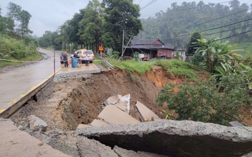 Bộ Xây dựng chỉ đạo toàn ngành vào cuộc ứng phó, khắc phục hậu quả mưa lũ ở Trung Bộ