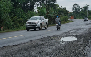 Đường Hồ Chí Minh đoạn Quảng Ngãi - Gia Lai xuống cấp gây mất ATGT
