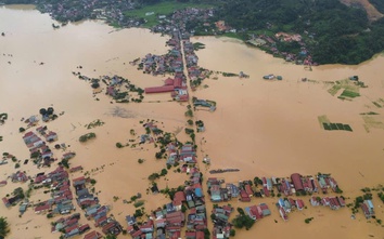Quốc lộ 4A ngập dài 1km, giao thông Lạng Sơn - Cao Bằng tê liệt