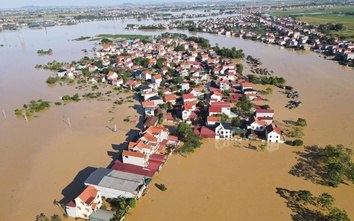 Lũ sông Cầu lên nhanh, nhiều thôn ở Bắc Ninh chìm trong biển nước