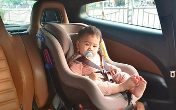 Từ 1/1/2026, loại ô tô nào phải trang bị ghế trẻ em?